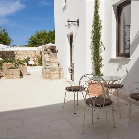 Studio Luxury Courtyard-2 By Interhome *