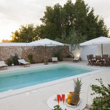 Apartment Studio Luxury Courtyard-2 By Interhome