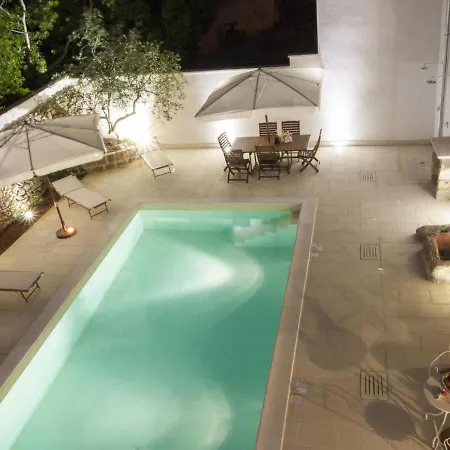 Studio Luxury Courtyard-2 By Interhome *